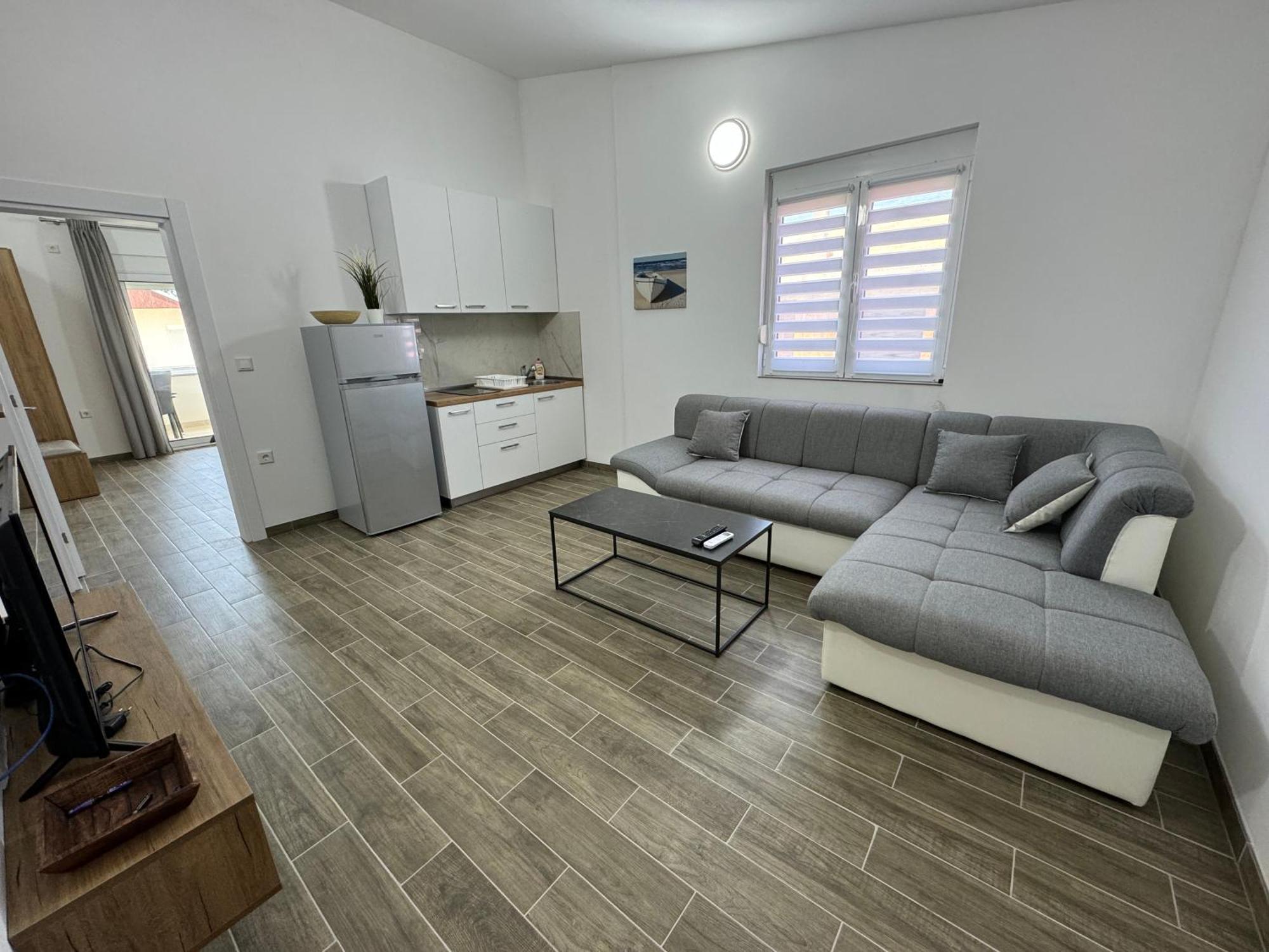 Adla Apartmani Ulcinj Exterior photo